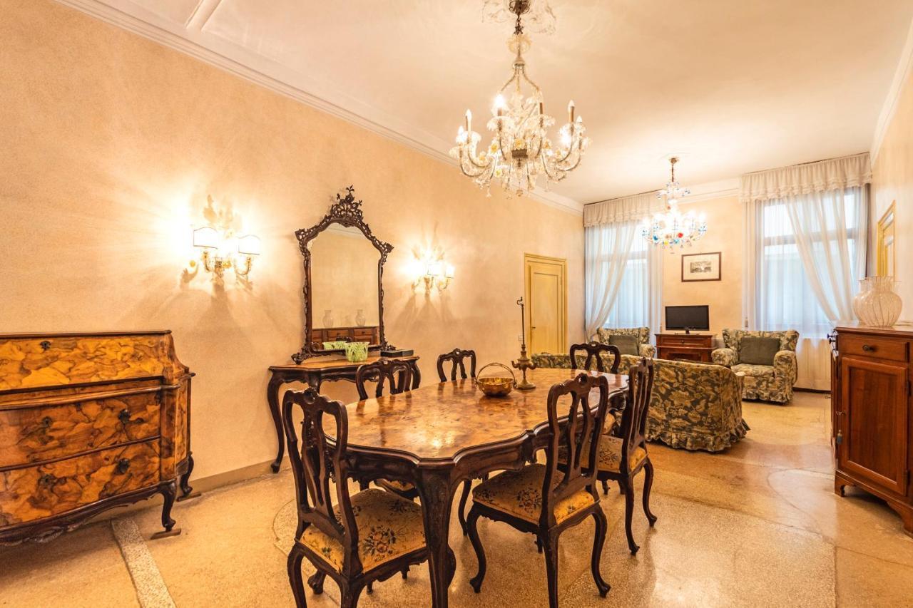 Apartment Casa Vescovo, Free Wi-fi Near San Marco Square Venedig